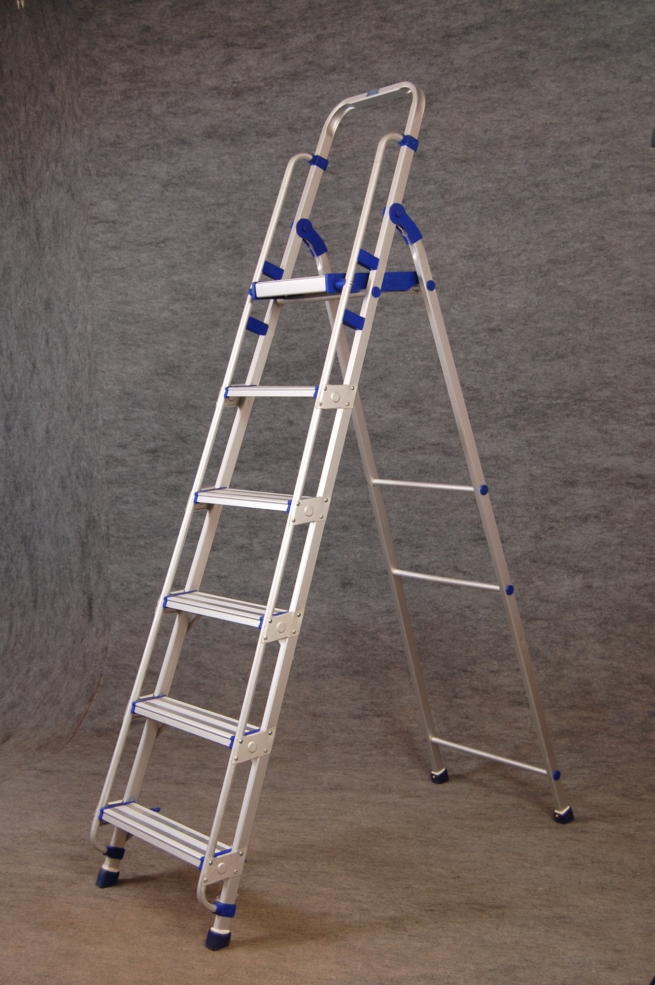 ALUMINIUM BABY BIG STEP LADDER ( X1 ) 4" Ft TO 8" Ft